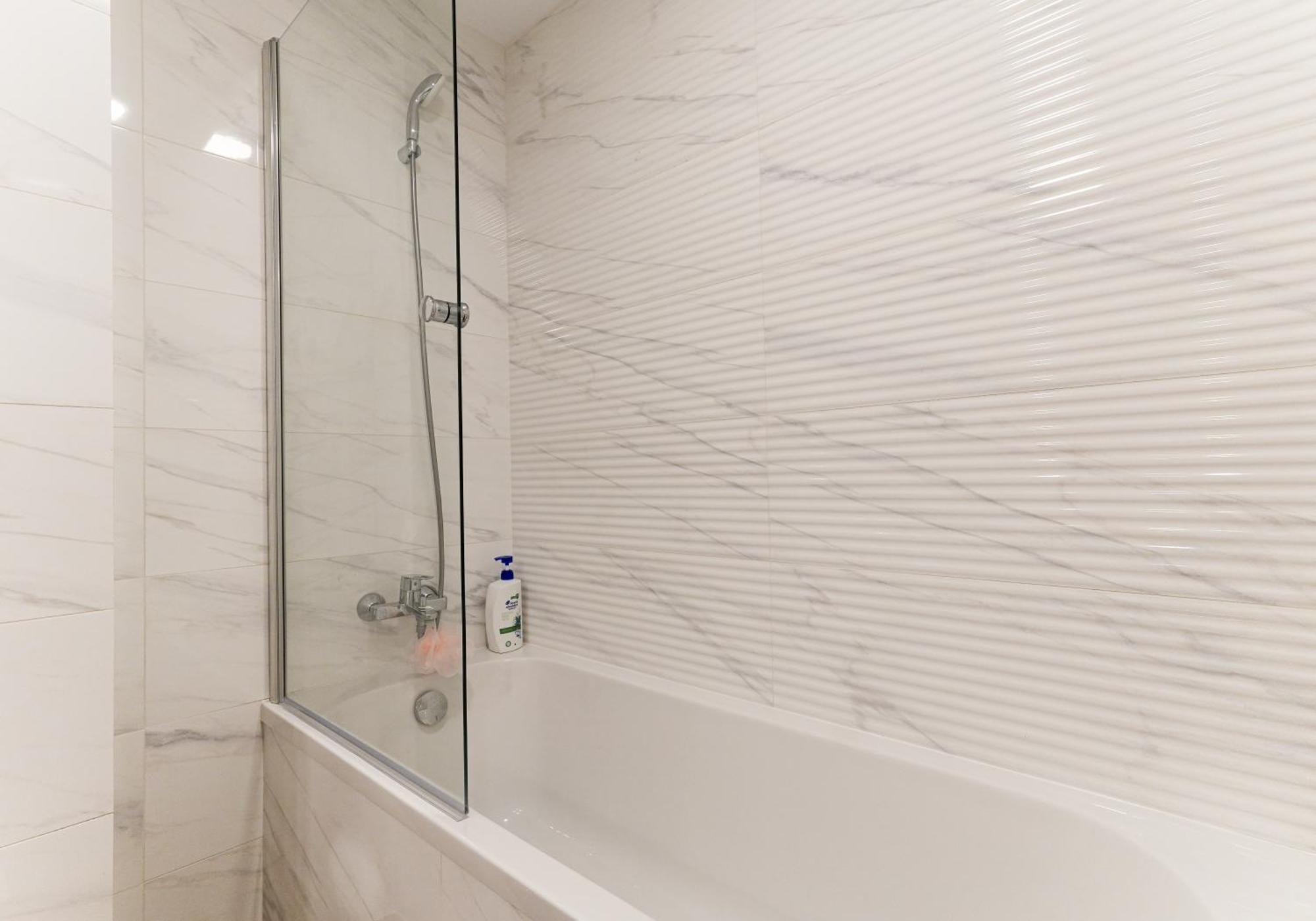 בוקרשט Sandra - Park-View Apt With Balcony & Parking מראה חיצוני תמונה