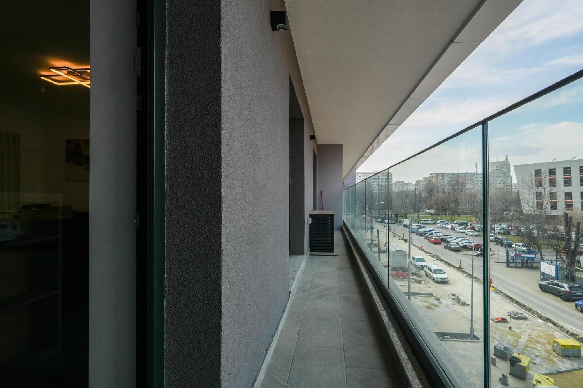 בוקרשט Sandra - Park-View Apt With Balcony & Parking מראה חיצוני תמונה